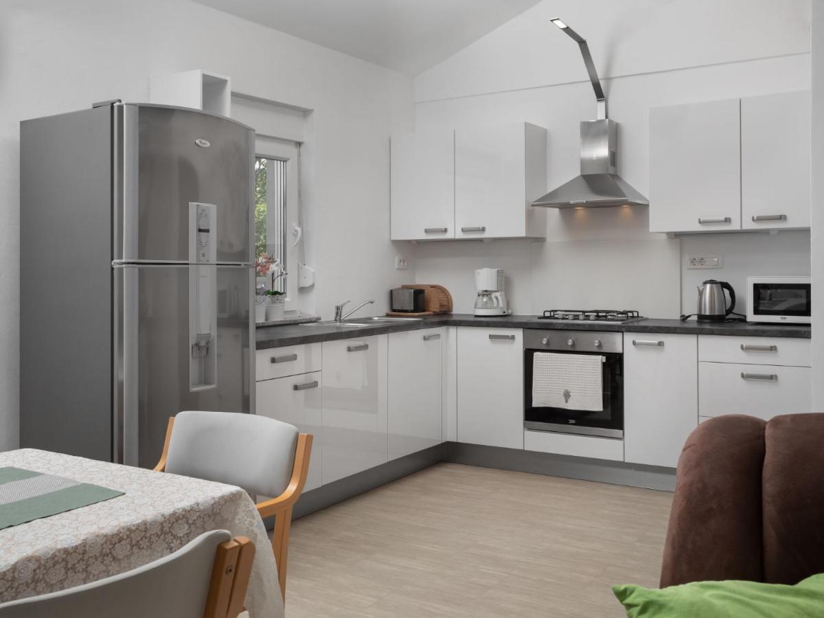 Holiday Home Lavendel - Mlk159 By Interhome Dobrinj Luaran gambar